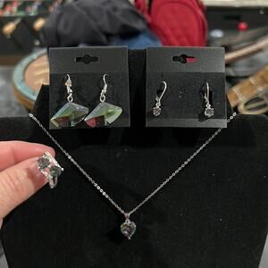 Greenish gray stones, necklace, earrings and ring. Pretty in green!!!